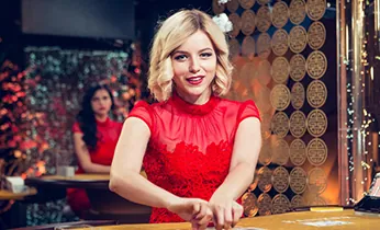 Giải Đấu và Sự Kiện Độc Quyền